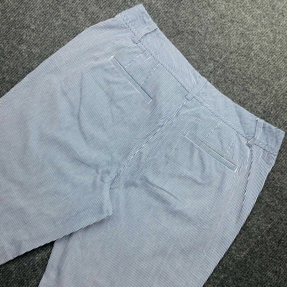 Talbots Perfect Short Blue White Seersucker Striped Shorts Size 4 Preppy Boho